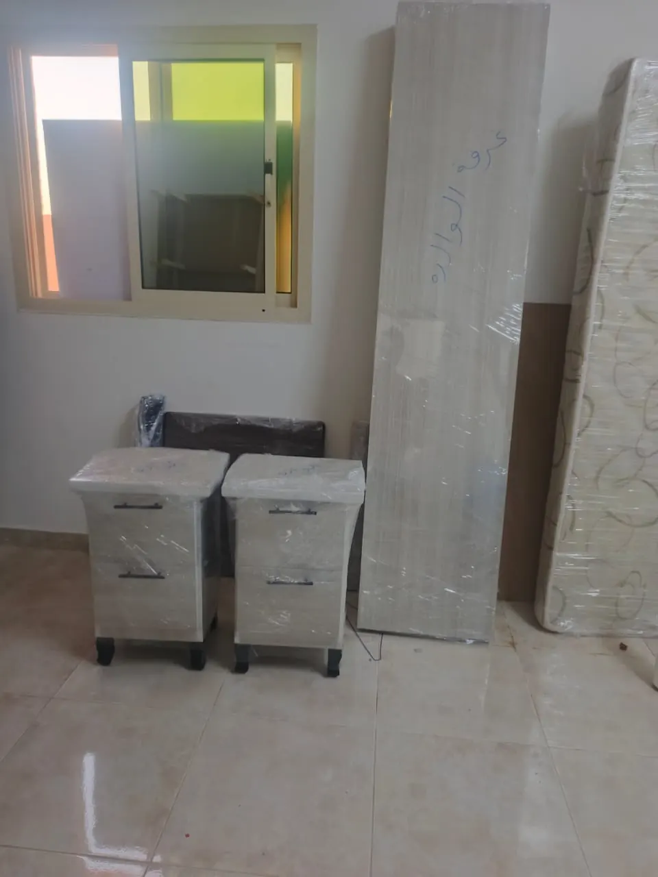 نقل غرف النوم والمجالس